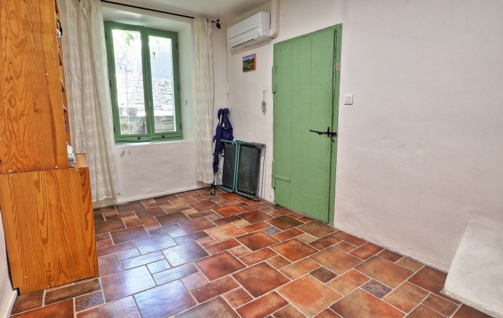 Maison de village BEAUFORT (34210)  95 m2 140 000 € 