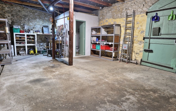 Maison de village BEAUFORT (34210)  95 m2 140 000 € 
