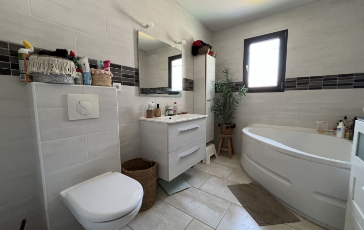 Villa CANET (11200)  105 m2 259 000 € 