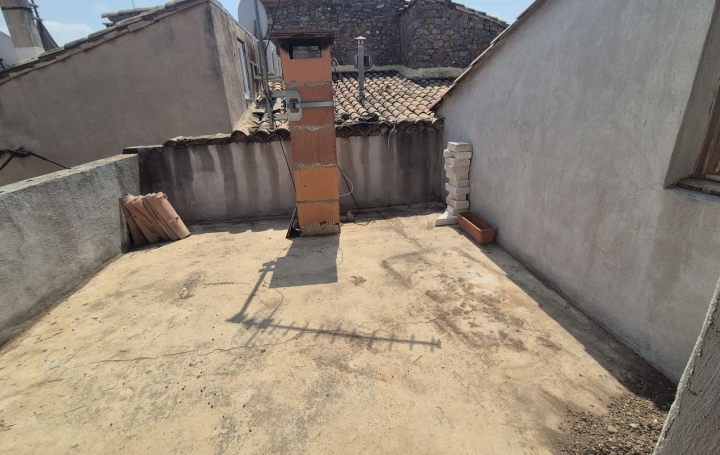 Maison de village OLONZAC (34210)  130 m2 79 000 € 