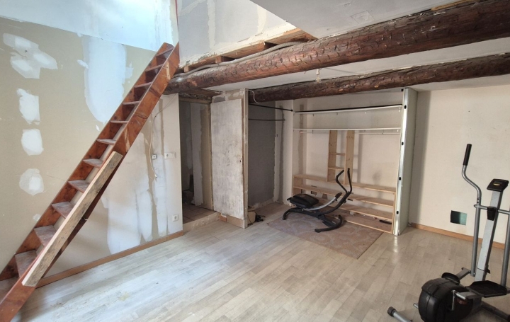 Maison de village OLONZAC (34210)  130 m2 79 000 € 