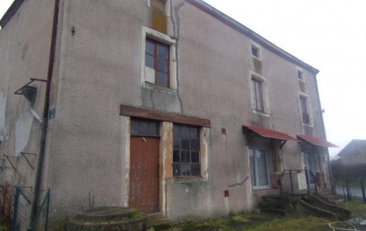 Réseau Immo-diffusion : Maison de village  SAINT-LEGER-SUR-VOUZANCE  180 m2 24 500 € 