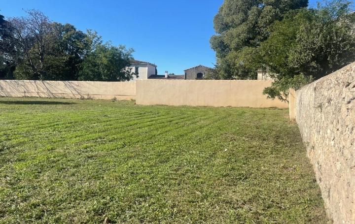 Terrain LUNEL (34400)  734 m2 319 900 € 