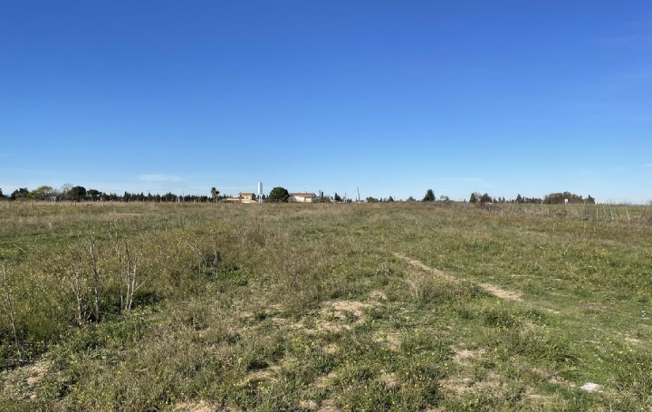 Terrain GALLARGUES-LE-MONTUEUX (30660)  650 m2 99 900 € 