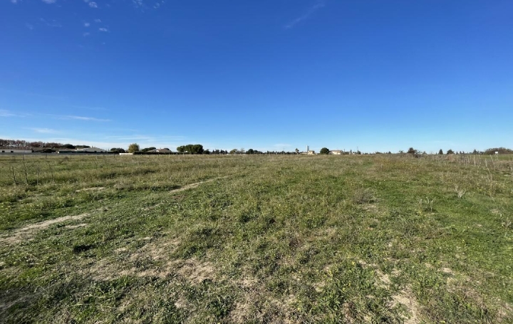 Terrain GALLARGUES-LE-MONTUEUX (30660)  441 m2 144 900 € 