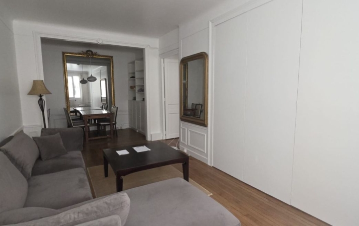 3 Pièces PARIS (75016)  78 m2 2 500 € 