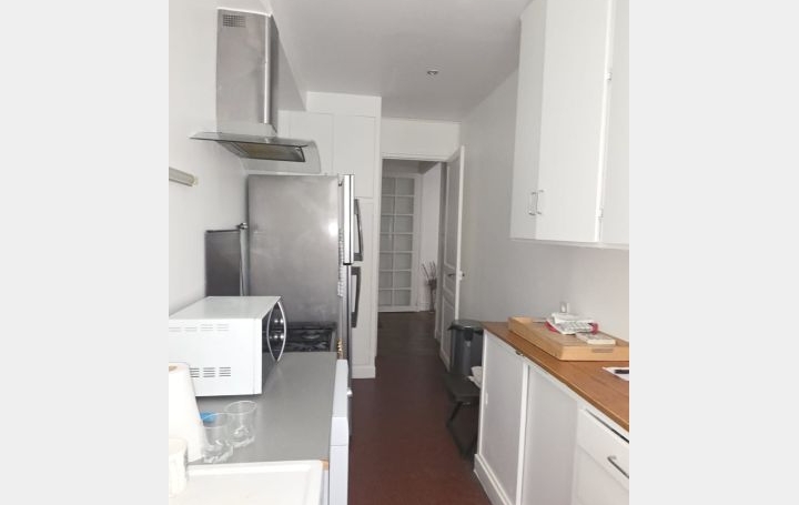 3 Pièces PARIS (75016)  78 m2 2 500 € 