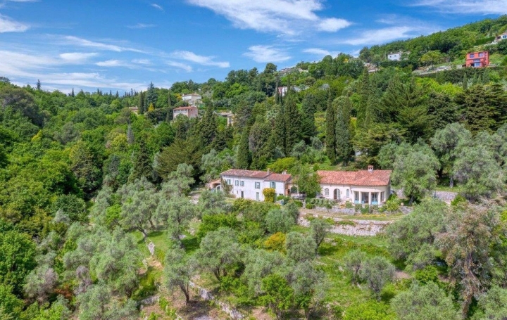 Réseau Immo-diffusion : Domaine  CABRIS  208 m2 1 850 000 € 