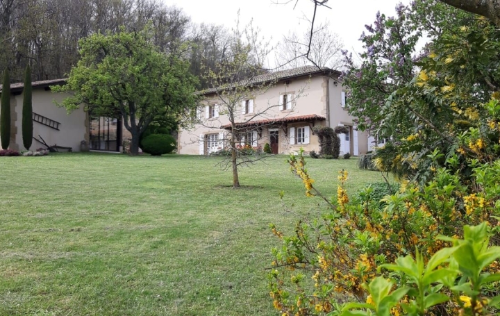 Maison HAUTERIVES (26390)  250 m2 552 000 € 