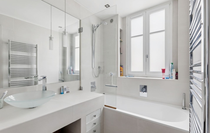 2 Pièces PARIS (75016)  52 m2 548 000 € 