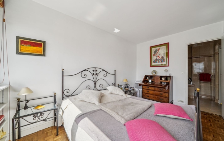 2 Pièces PARIS (75016)  53 m2 530 000 € 