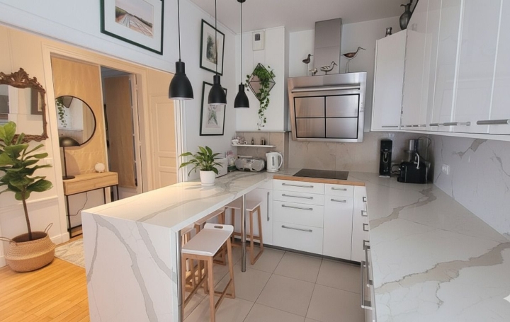 4 Pièces PARIS (75016)  116 m2 1 250 000 € 