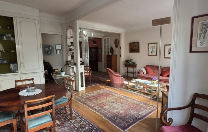 3 Pièces PARIS (75016)  104 m2 957 000 € 