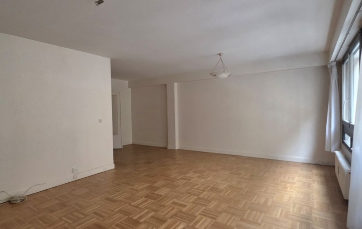 2 Pièces PARIS (75016)  67 m2 593 000 € 