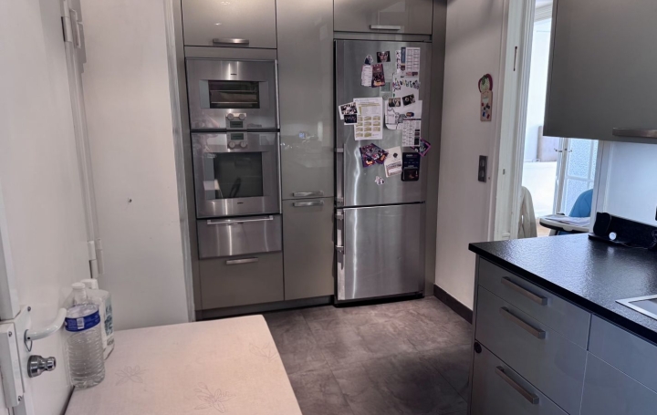 4 Pièces PARIS (75016)  116 m2 1 360 000 € 