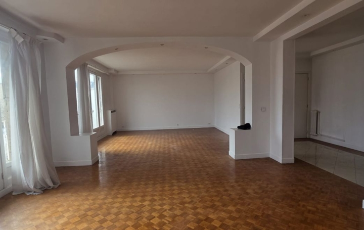 5 Pièces PARIS (75016)  136 m2 1 350 000 € 