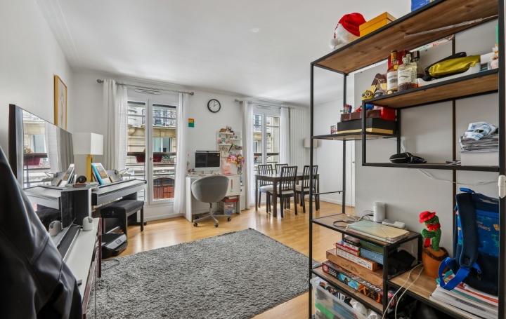 2 Pièces PARIS (75016)  44 m2 590 000 € 