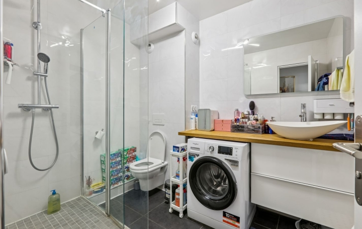 2 Pièces PARIS (75016)  44 m2 590 000 € 