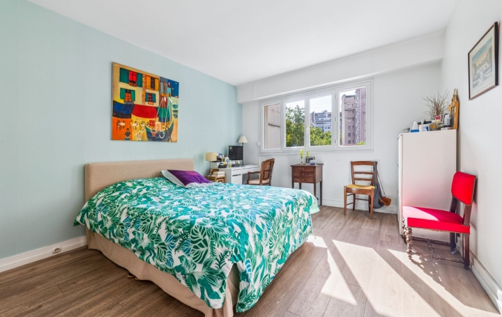 4 Pièces PARIS (75016)  88 m2 850 000 € 