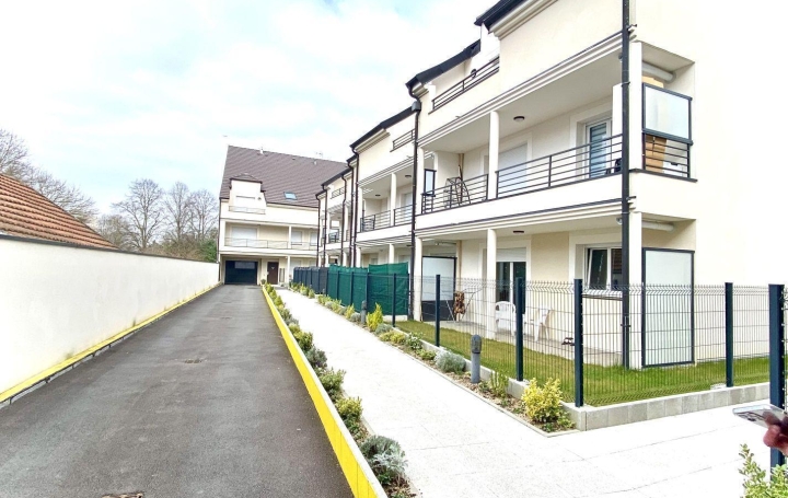 Réseau Immo-diffusion : Appartement P4  VILLIERS-LE-BEL  81 m2 277 000 € 