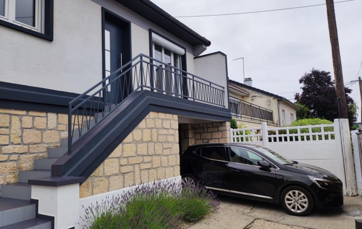 Réseau Immo-diffusion : Maison  COUBRON  85 m2 430 500 € 