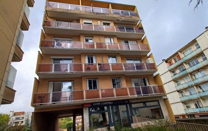 Appartement LIVRY-GARGAN (93190) 68 m<sup>2</sup> 169 600 € 