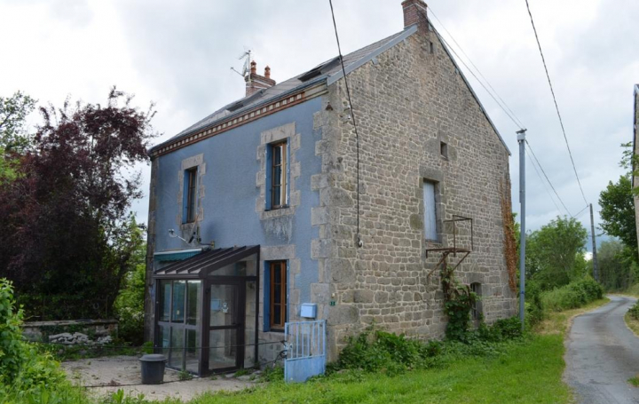 Réseau Immo-diffusion : Maison de village  SAINT-SILVAIN-SOUS-TOULX  179 m2 60 000 € 