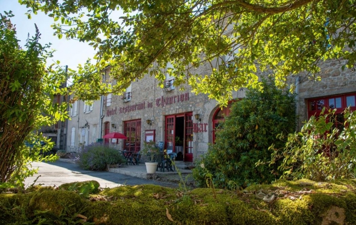 Réseau Immo-diffusion : Activité commerciale  BOURGANEUF  473 m2 383 000 € 