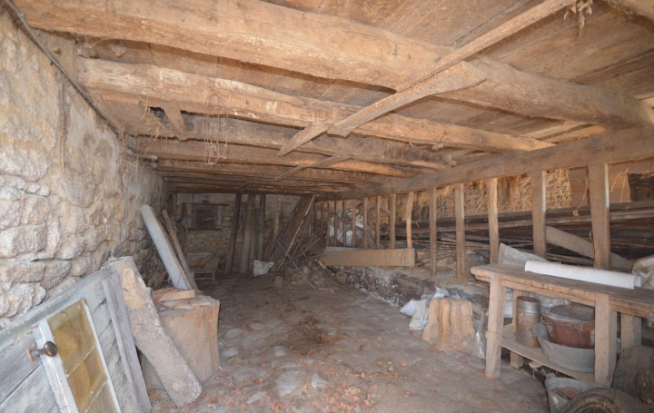 Maison BOUSSAC (23600)  25 m2 29 000 € 