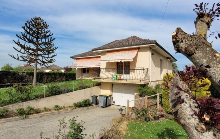 Réseau Immo-diffusion : Maison de ville  DOMERAT  90 m2 156 500 € 