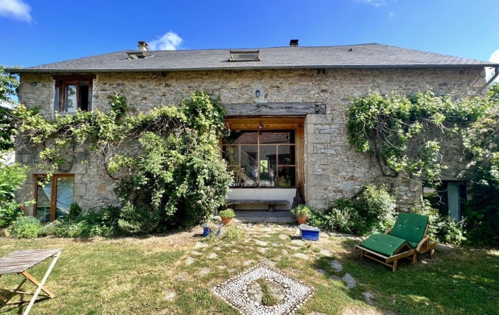 Réseau Immo-diffusion : Maison  BUSSIERE-DUNOISE  199 m2 225 500 € 