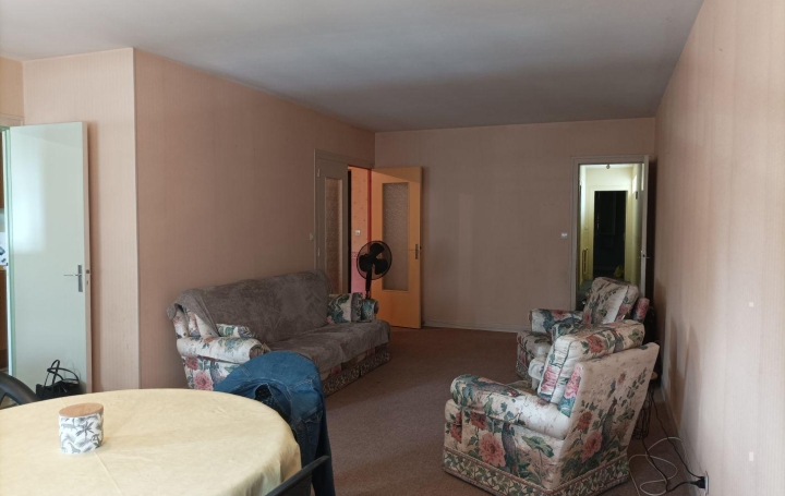 Maison LA CHATRE (36400)  108 m2 446 000 € 