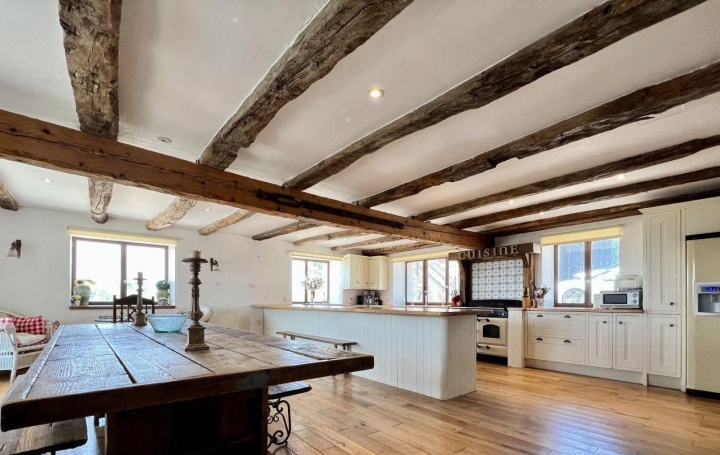 Propriété BOUSSAC (23600)  332 m2 399 999 € 