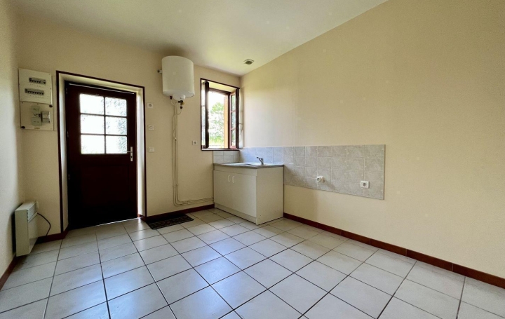 Maison LAVAUFRANCHE (23600)  265 m2 89 000 € 