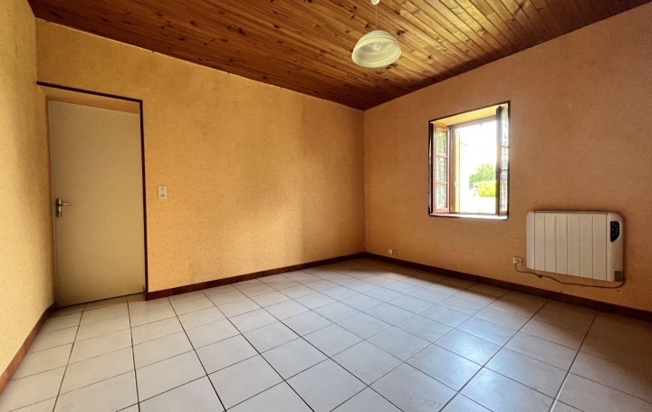 Maison LAVAUFRANCHE (23600)  265 m2 89 000 € 