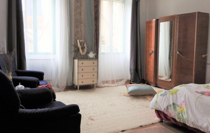 Maison de village SOUMANS (23600)  167 m2 77 600 € 