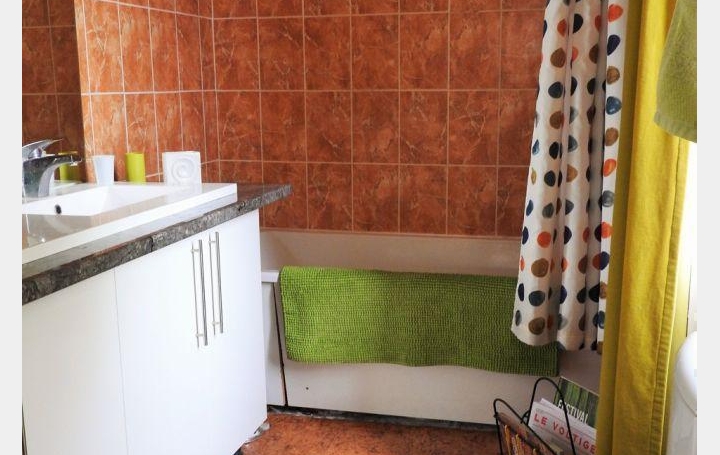 Maison de village SOUMANS (23600)  167 m2 77 600 € 