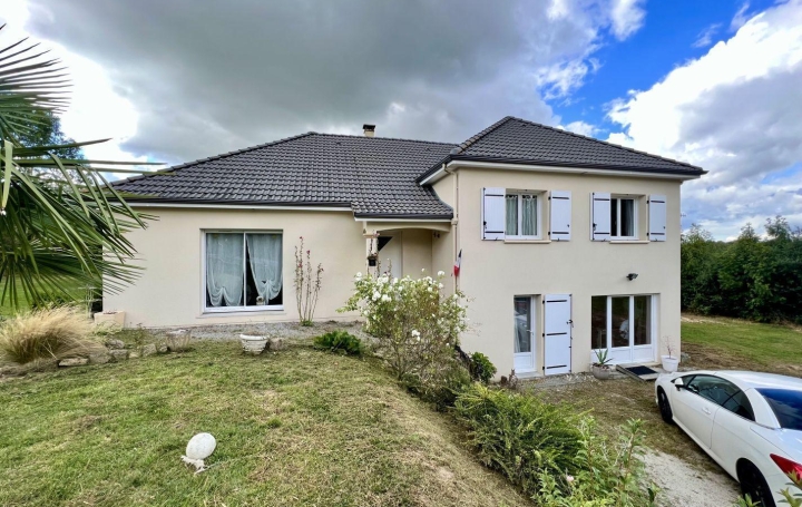 Maison BOUSSAC (23600)  160 m2 235 000 € 