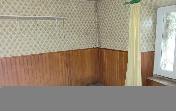 Maison CLUGNAT (23270)  65 m2 27 000 € 