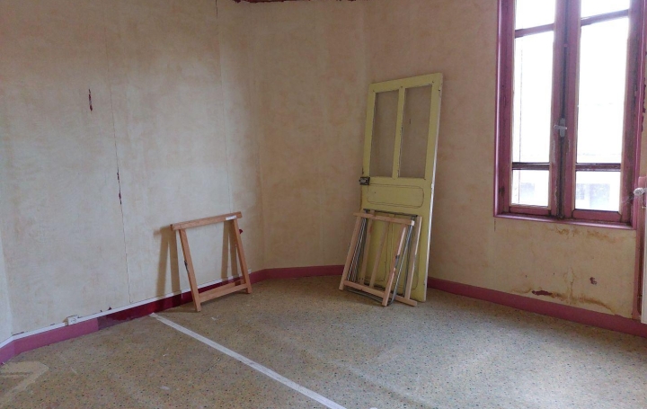 Maison de village NOUHANT (23170)  99 m2 46 500 € 