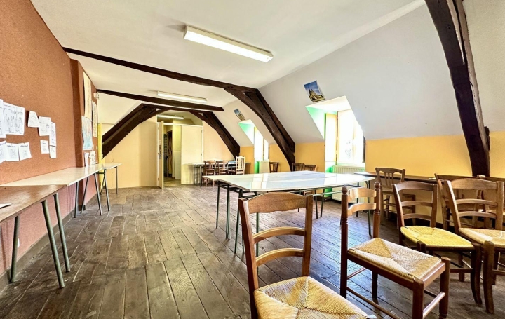 Maison de ville BOUSSAC (23600)  223 m2 72 000 € 