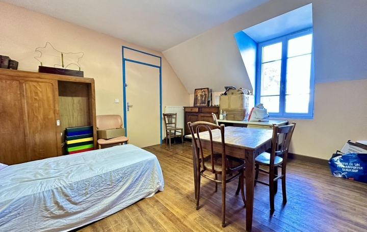 Maison de ville BOUSSAC (23600)  223 m2 72 000 € 