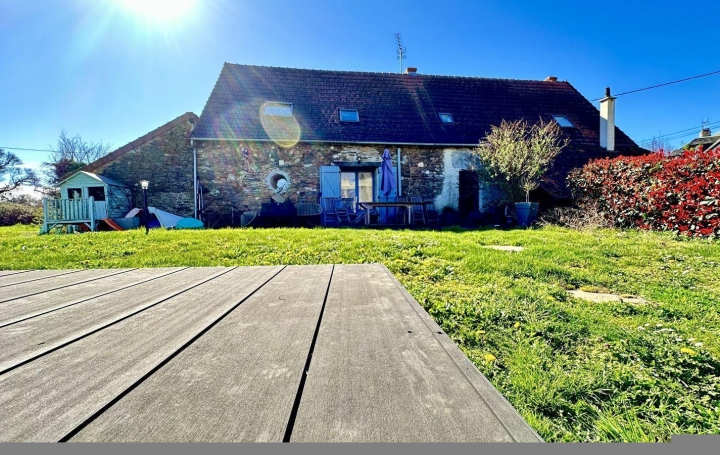 Maison PERASSAY (36160)  200 m2 140 000 € 