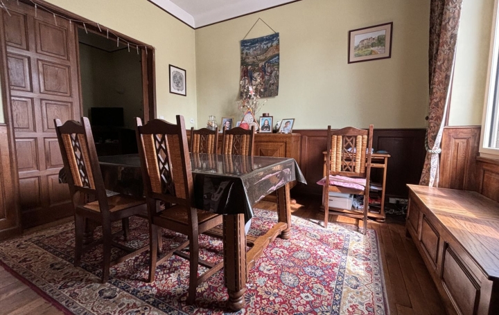 Maison de ville BOUSSAC (23600)  180 m2 183 000 € 