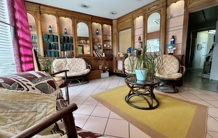 Maison de ville BOUSSAC (23600)  180 m2 183 000 € 