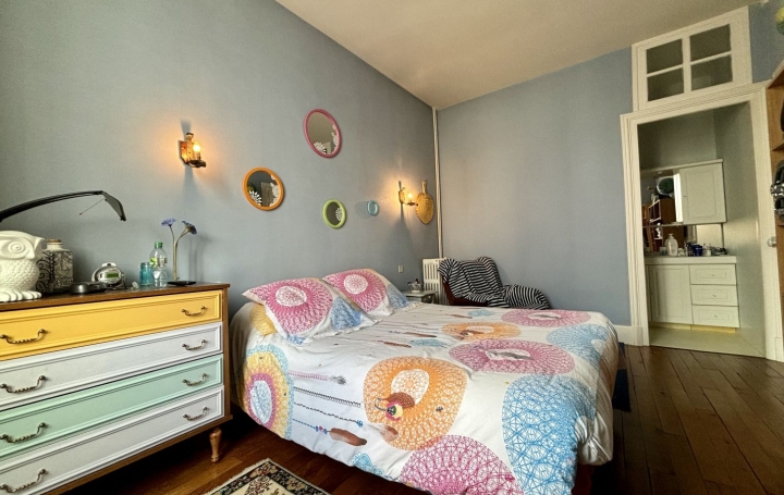 Maison de ville BOUSSAC (23600)  180 m2 183 000 € 