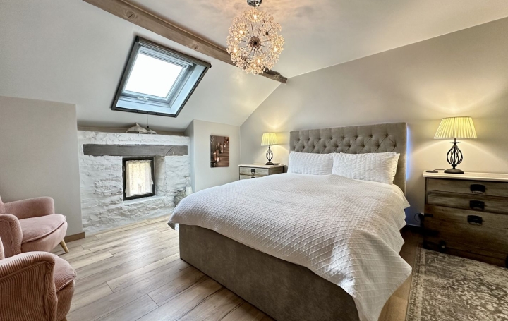 Maison BUSSIERE-SAINT-GEORGES (23600)  131 m2 399 000 € 