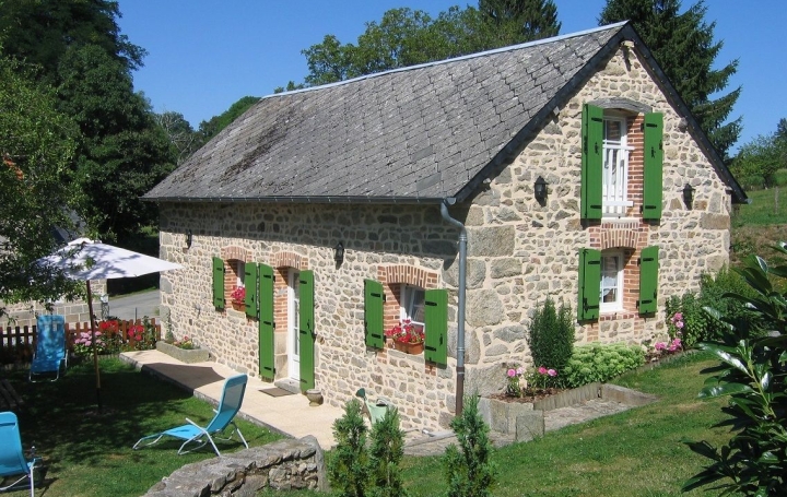 Domaine JOUILLAT (23220)  292 m2 572 000 € 