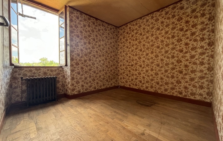 Maison de ville BOUSSAC (23600)  118 m2 67 000 € 