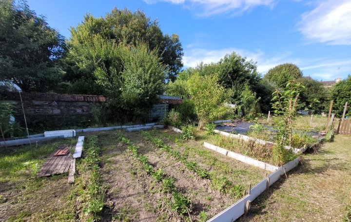 Maison BOUSSAC (23600)  138 m2 62 500 € 